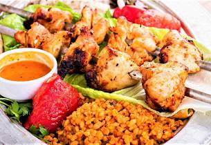 Hot barbeque-salat