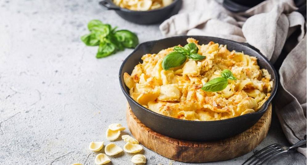 Macaroni & cheese