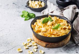 Macaroni & cheese