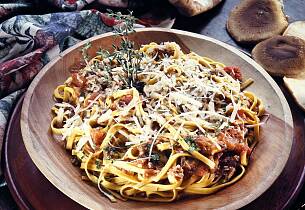 Gjør som italienerne - bruk selvplukket sopp til "tømmerhuggerens pasta"