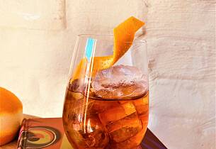 Negroni Spinosa drinkoppskrift