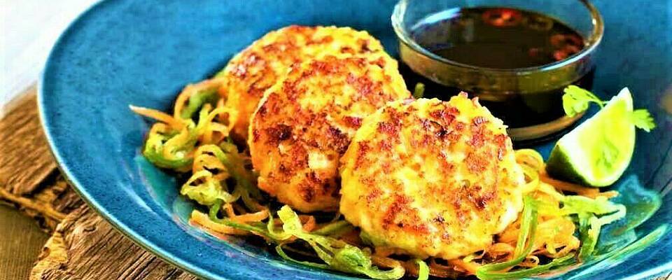 Fiskekakene lager du enkelt selv