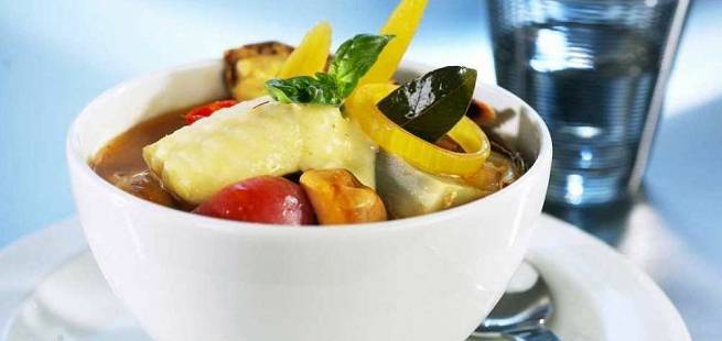 Bouillabaisse med steinbit, blåskjell og reker