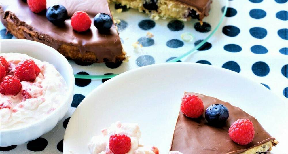 Denne fikse kaken kler ethvert kakebord - eller kan serveres som dessert