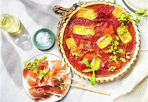 Pai med rødbete, brie og Parma-skinke