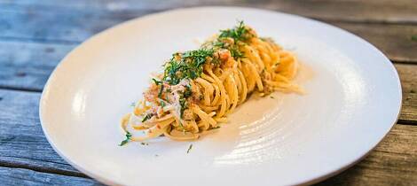 Spagetti blir enda bedre med krabbe - lettlaget hverdagsluksus