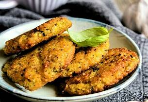 Det er såre enkelt å bytte ut kjøttkakene med et vegetarisk alternativ