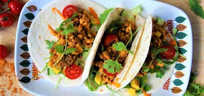 Taco med byggryn og kjøttdeig