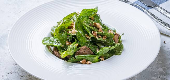 Krydret kyllingleversalat