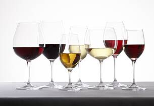 La en proff lære deg å smake vin - berømte områder og populære druer