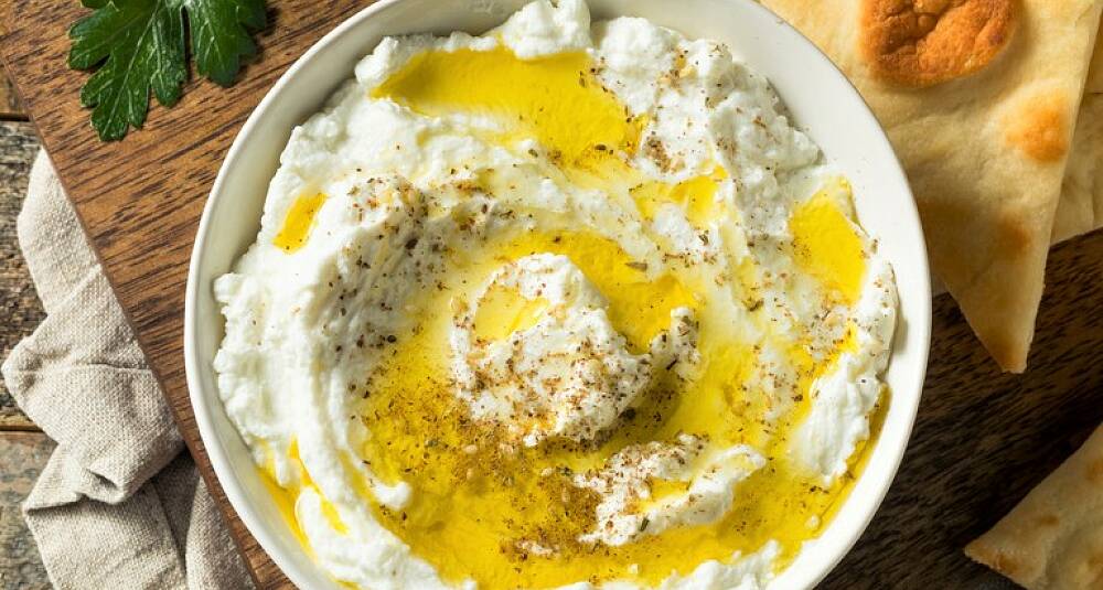 Labneh libanesisk ferskost av yoghurt