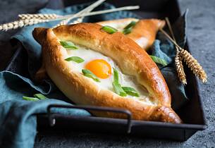 Khachapuri georgisk ostebrød