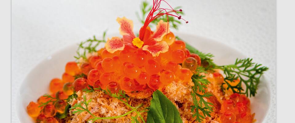 Bli med på en smakskraftig verdensomseiling med bobler i glasset