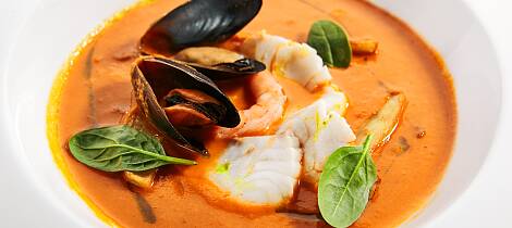 By på bouillabaisse - verdens beste fiskesuppe