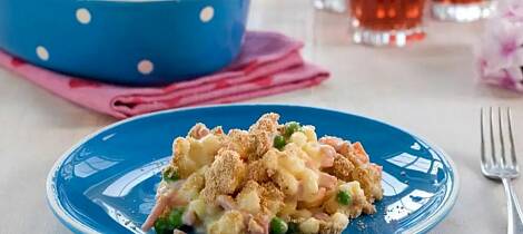 I dag kan barna diske opp med middagen: grateng med makaroni og skinke