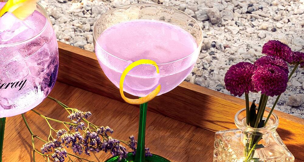 Blackcurrant Royale French 75 drinkoppskrift