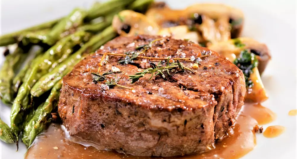 Tournedos med sopp- og fløtesaus-image