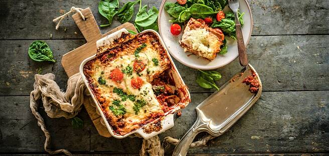 Lasagne med salat