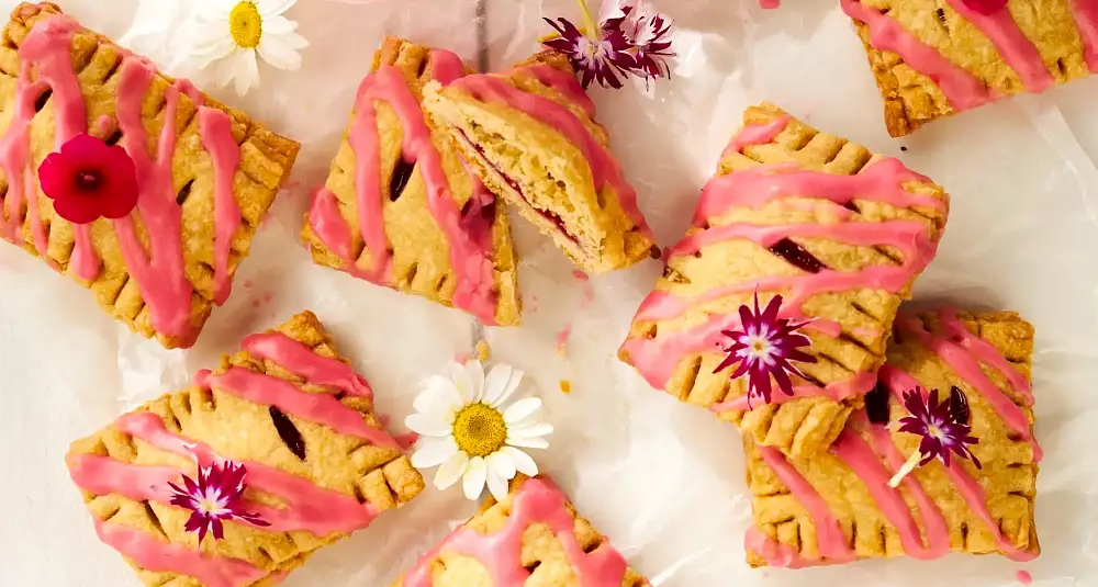 Poptarts - minipai fylt med hjemmelaget syltetøy