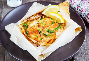 Pakk inn fisk og kamskjell og skap ekstra spenning rundt bordet