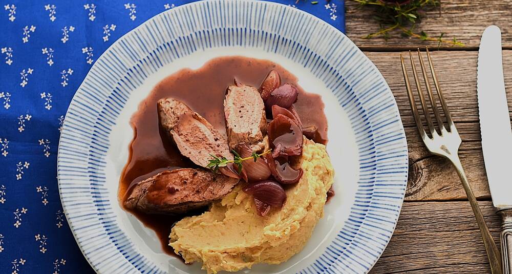 Hjortefilet med risotto, kastanjepuré og saus