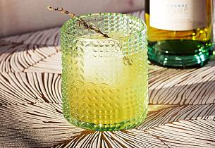 High Five cognac og tonic drinkoppskrift High Five cognac og tonic drinkoppskrift