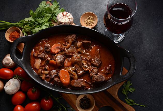 November er tiden for en smakskraftig kjøttgryte fra Burgund