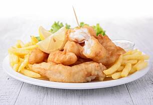 Fish and chips med steinbit
