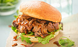 Slik lager du din egen pulled pork