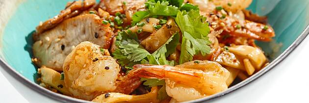 Gi kyllingmiddagen en indonesisk touch i dag