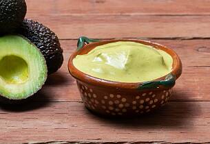 Aguacate salsa - avocado-dip