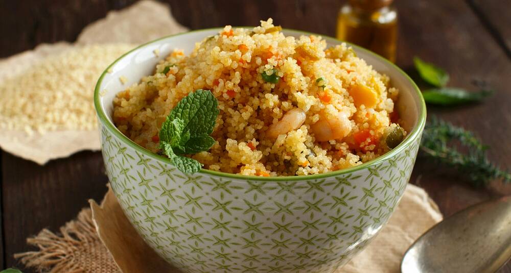 Så enkelt lager du en aromatisk middag med reker og couscous
