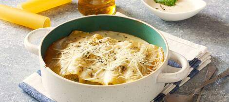 Fylte pastarør - cannelloni - er en morsom vri på ukens pastamiddag