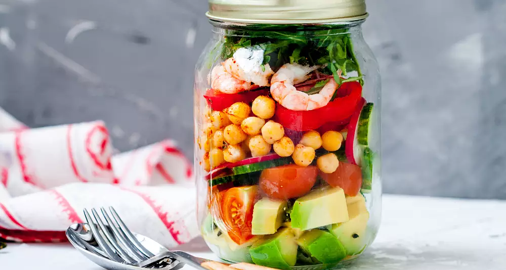 Reker, bulgur og kikertsalat