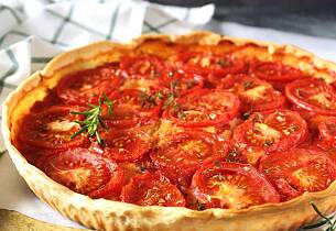 Tomatpai med urter