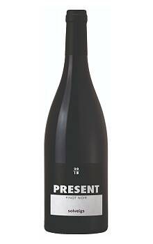 Solveigs Present Pinot Noir