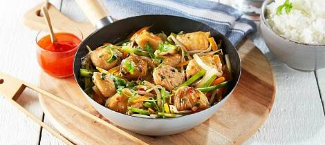 Nå trenger vi et fiskeavbrekk fra den fete maten, kveite fra wok er både friskt og krydret