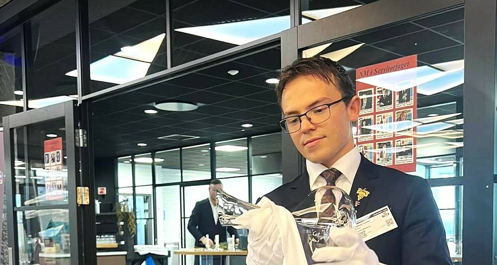 Første servitør-kongepokal til Mathias Toresen