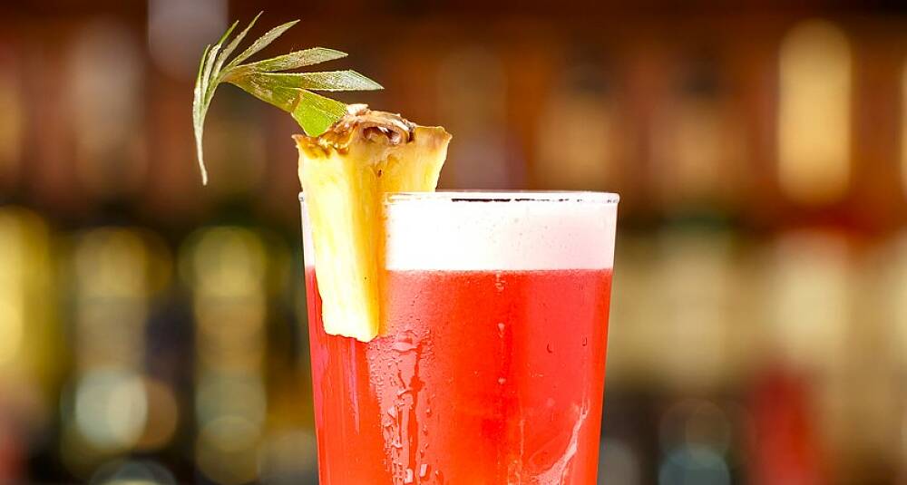 Singapore Sling etter Dale DeGroff drinkoppskrift