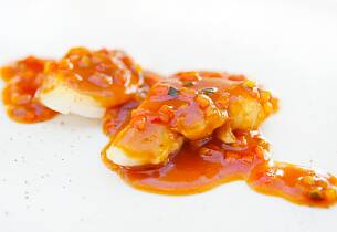 Torsk i sursøt saus? Ja, helt klart og veldig godt