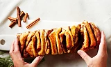 Bak pepperkakene som et brød - farlig godt og den perfekte førjulskos