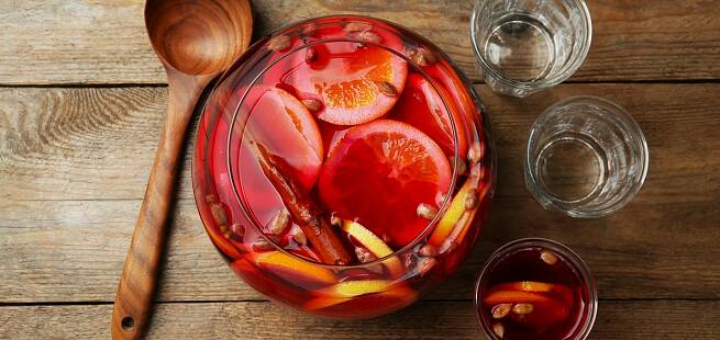 Bloody spiced planter's punch som bowle - drinkoppskrift
