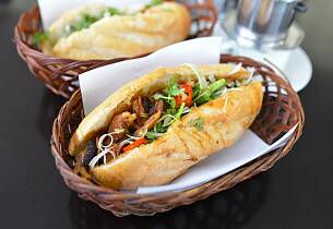 Banh Mi med ribberester