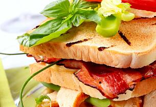 Kylling Club Sandwich med bacon