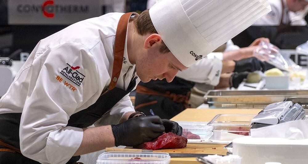 Denne dype konsentrasjonen ga pallplass i Bocuse d'Or Europe for Håvard Werkland