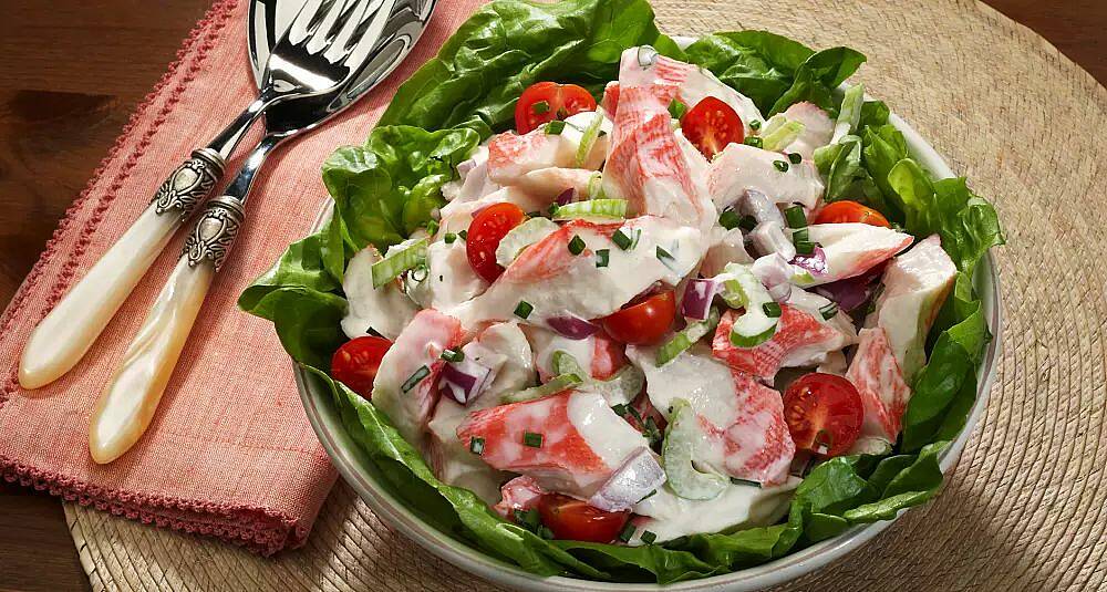 Kjapp salat med krabbe og koriander