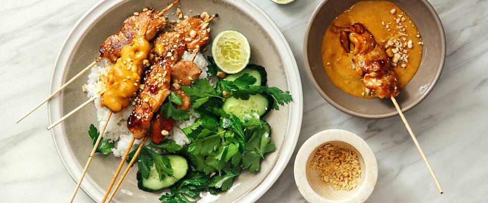 Elsker du peanøtter, er satay med peanøttsaus garantert en suksess
