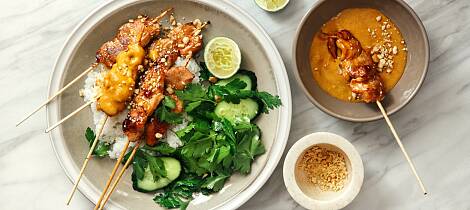 Elsker du peanøtter, er satay med peanøttsaus garantert en suksess