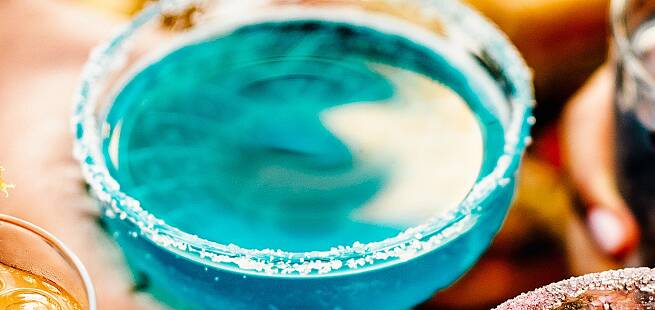 Flekken drinkoppskrift med tequila, Cointreau og Bols Blue