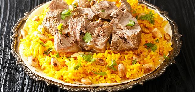 Mansaf - tradisjonsrik palestinsk-jordansk med lam